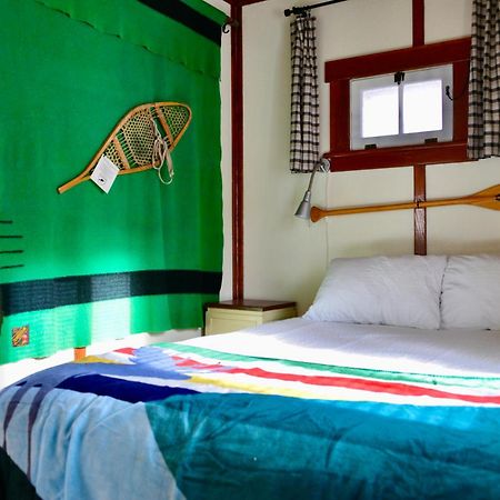 Banff Beaver Cabins Ngoại thất bức ảnh